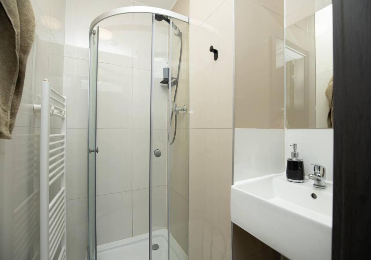 Elegance Apartments Prague Exterior photo